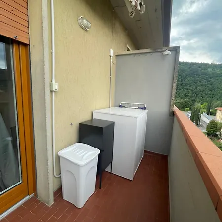 Blu - Relax And Comfort 20 Minutes From Florence Pontassieve